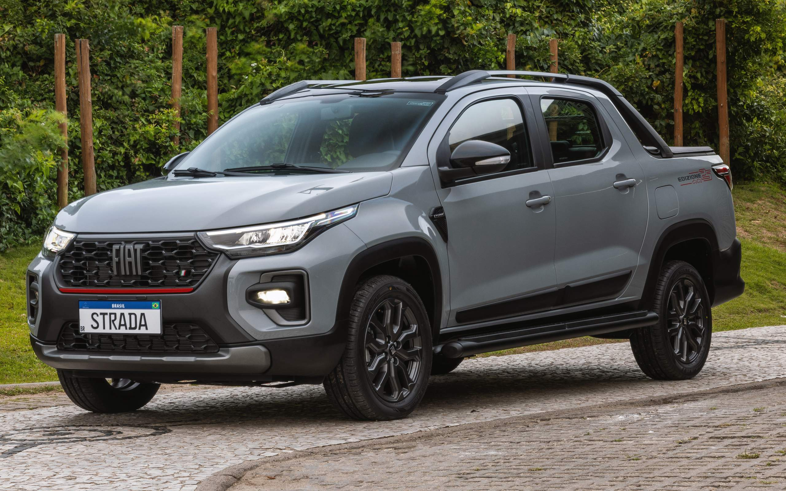 Strada Model Fiat Strada: A picape mais vendida do Brasil | Credicarro